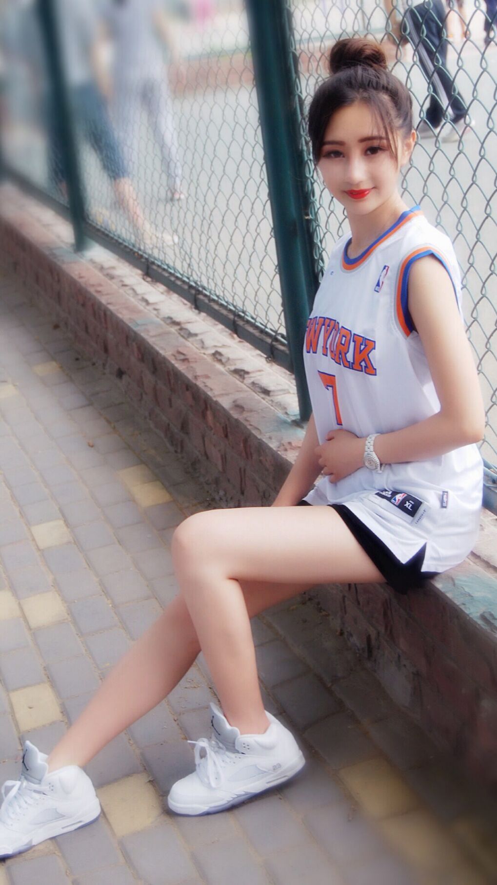 “飘逸漂移：弯道飞舞的速度艺术”，漂移入弯教学