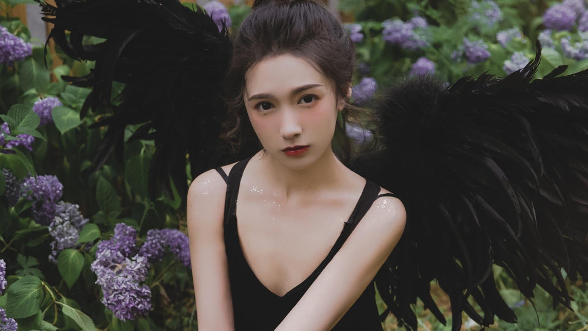 公路自行车环赛，穿越城市与乡村的精彩瞬间，公路竞赛自行车