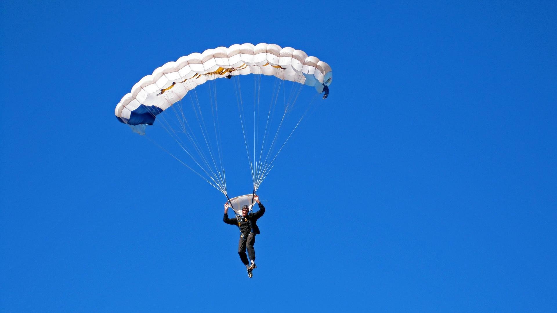 凯特·道格拉斯化解压力，实现逆转胜利，道格拉斯 凯瑟琳